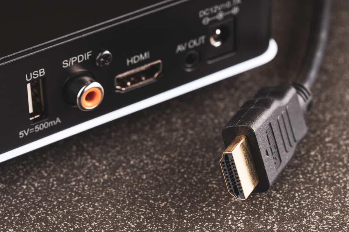 Portul Usb Al Televizorului Tău Ascunde Câteva Trucuri Pe Care Nu Le Cunoșteai: Îl Poți Folosi Pentru Mai Multe Lucruri Decât Pentru A Viziona Filme De Pe Memoriile Tale